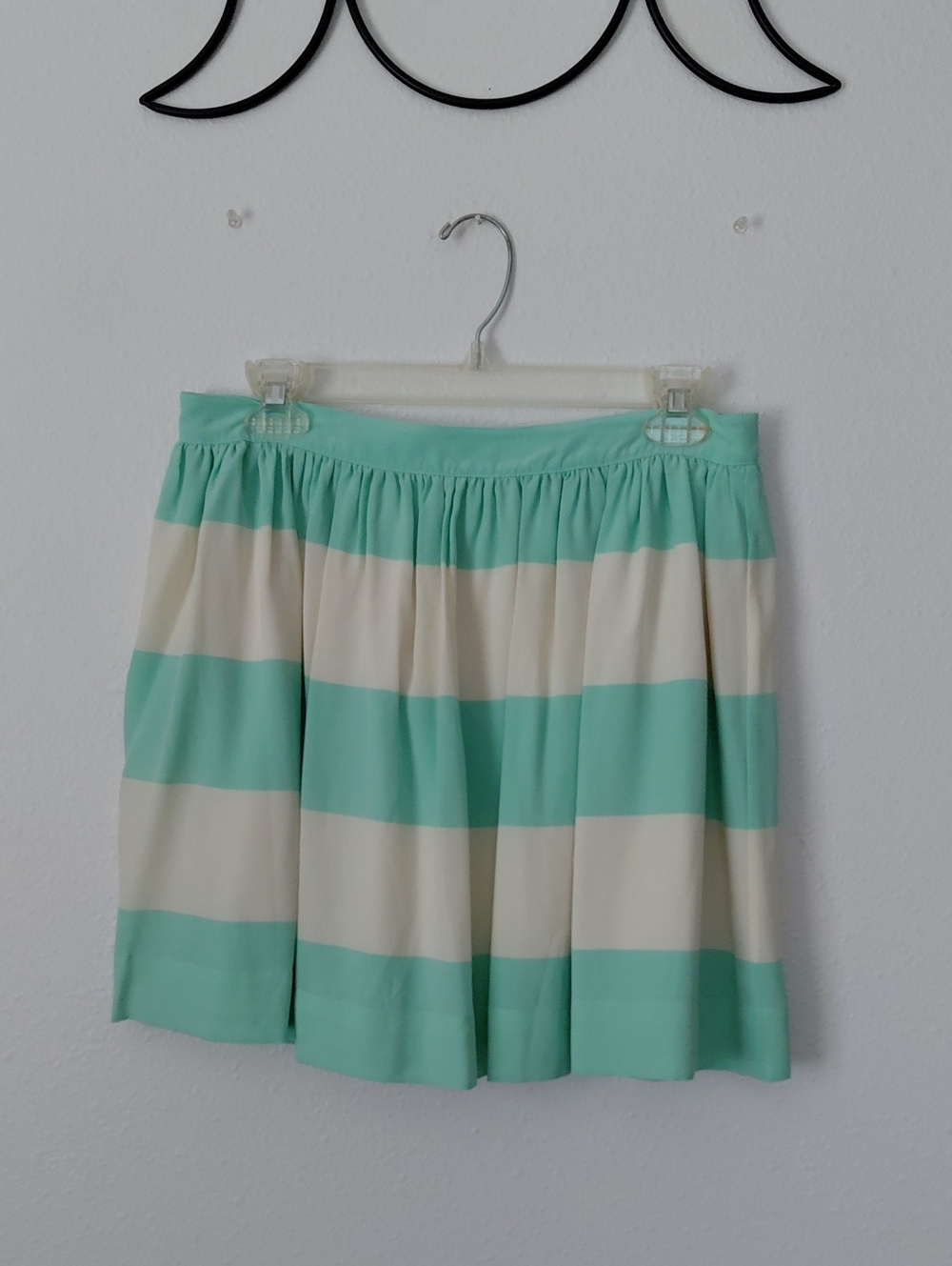 Daphne Mint and Cream Silk Mini Skirt  NWOT - Picture 4 of 7